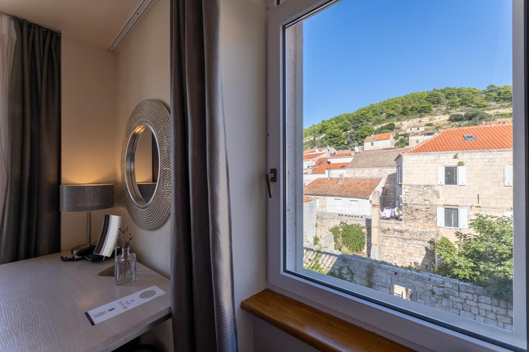 Hotel San Giorgio Vis Kültér fotó
